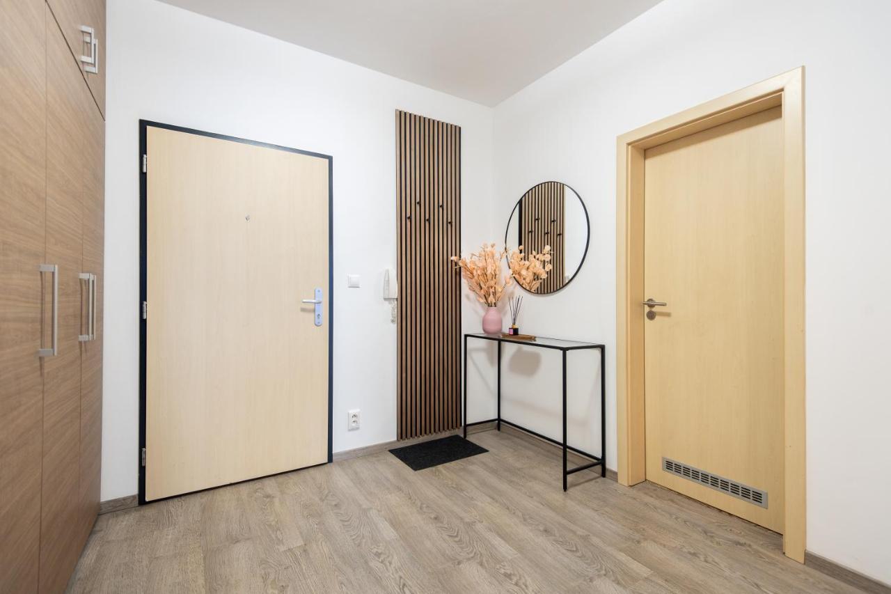 Nova Karolina Apartment Ostrava Extérieur photo