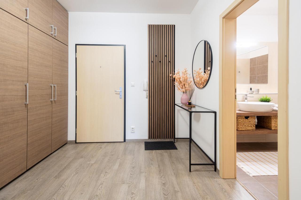 Nova Karolina Apartment Ostrava Extérieur photo